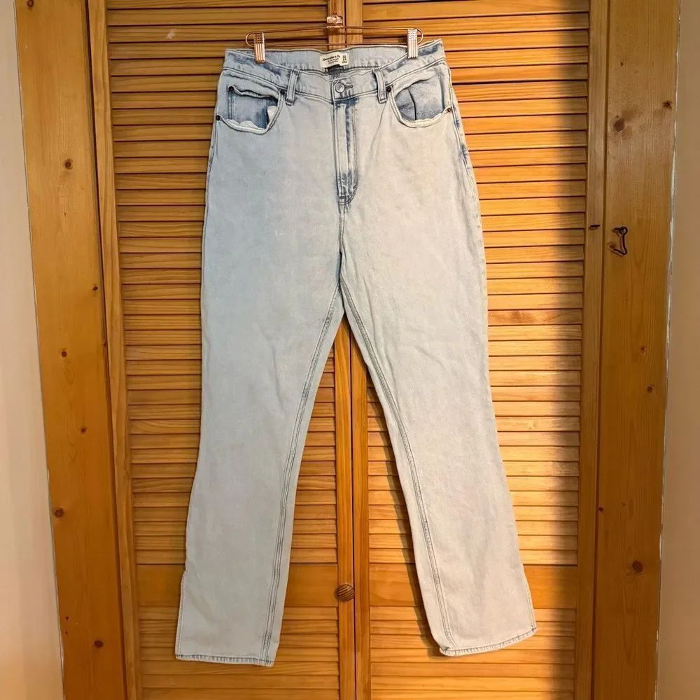 Abercrombie & Fitch Light Wash slim straight high rise size 14Long